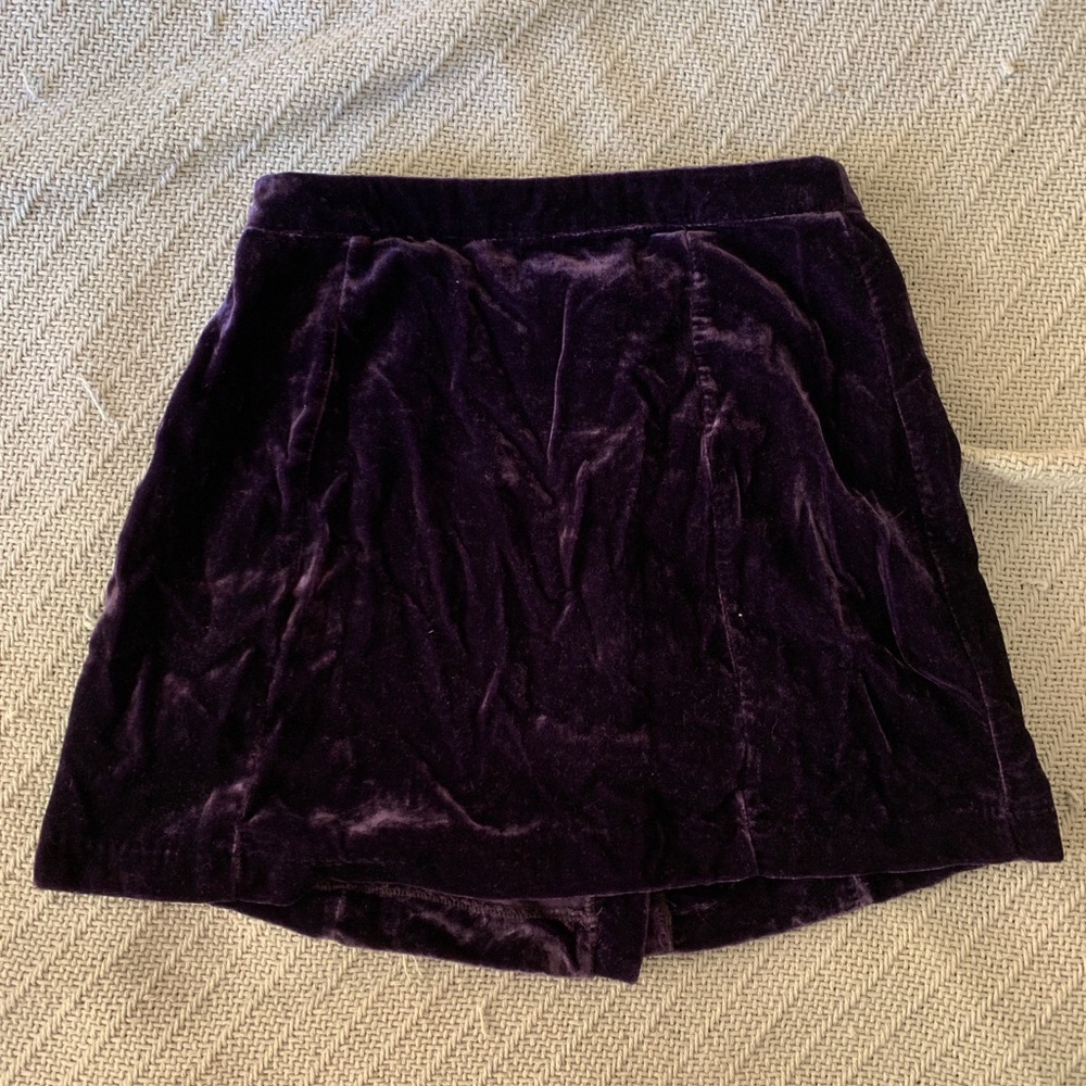 UO Velvet Mini Skirt (BRAND NEW) - Picture 2 of 3